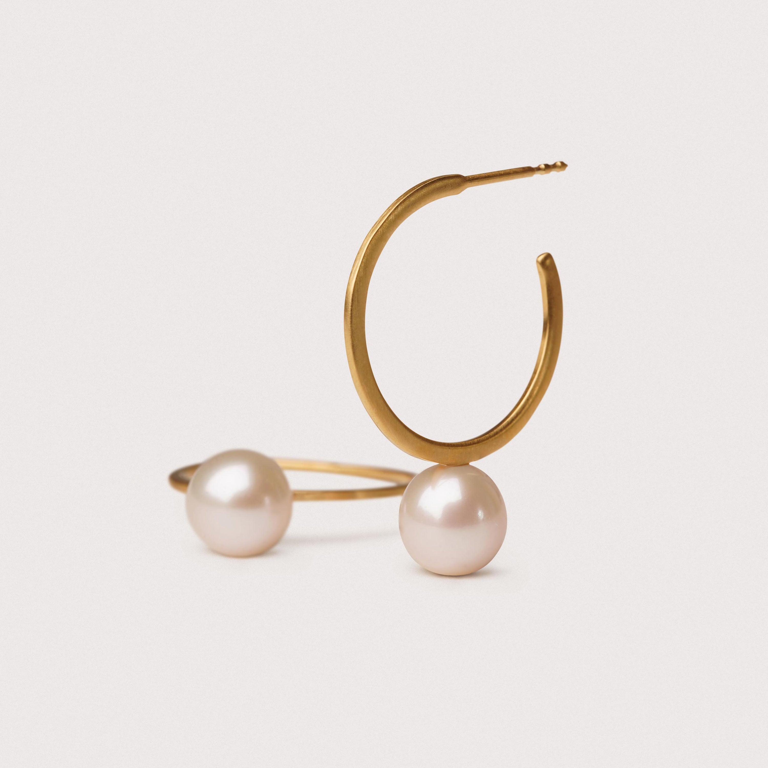 Earrings 295° with pearl