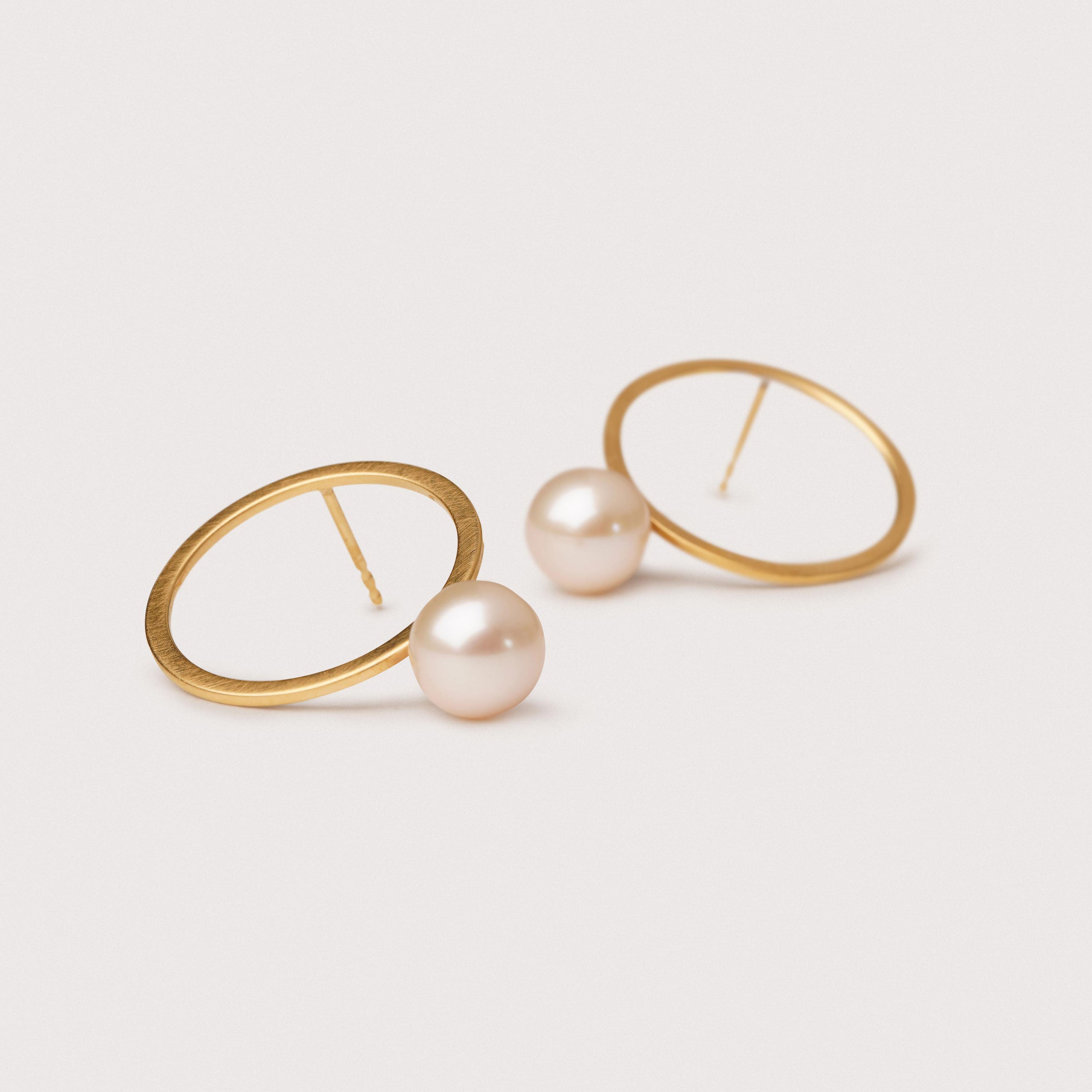Earrings 360° with pearl