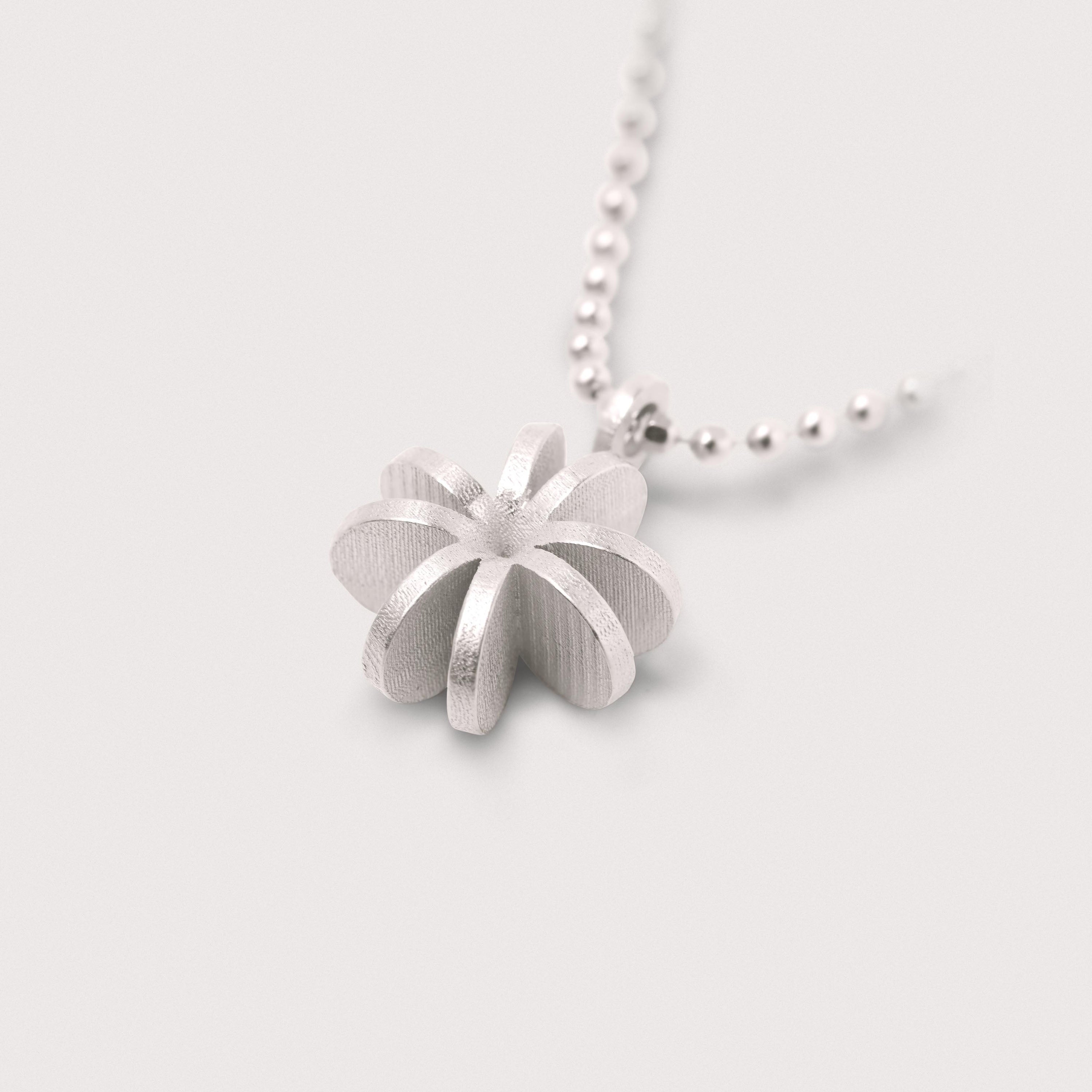 Le Pompon pendant with chain