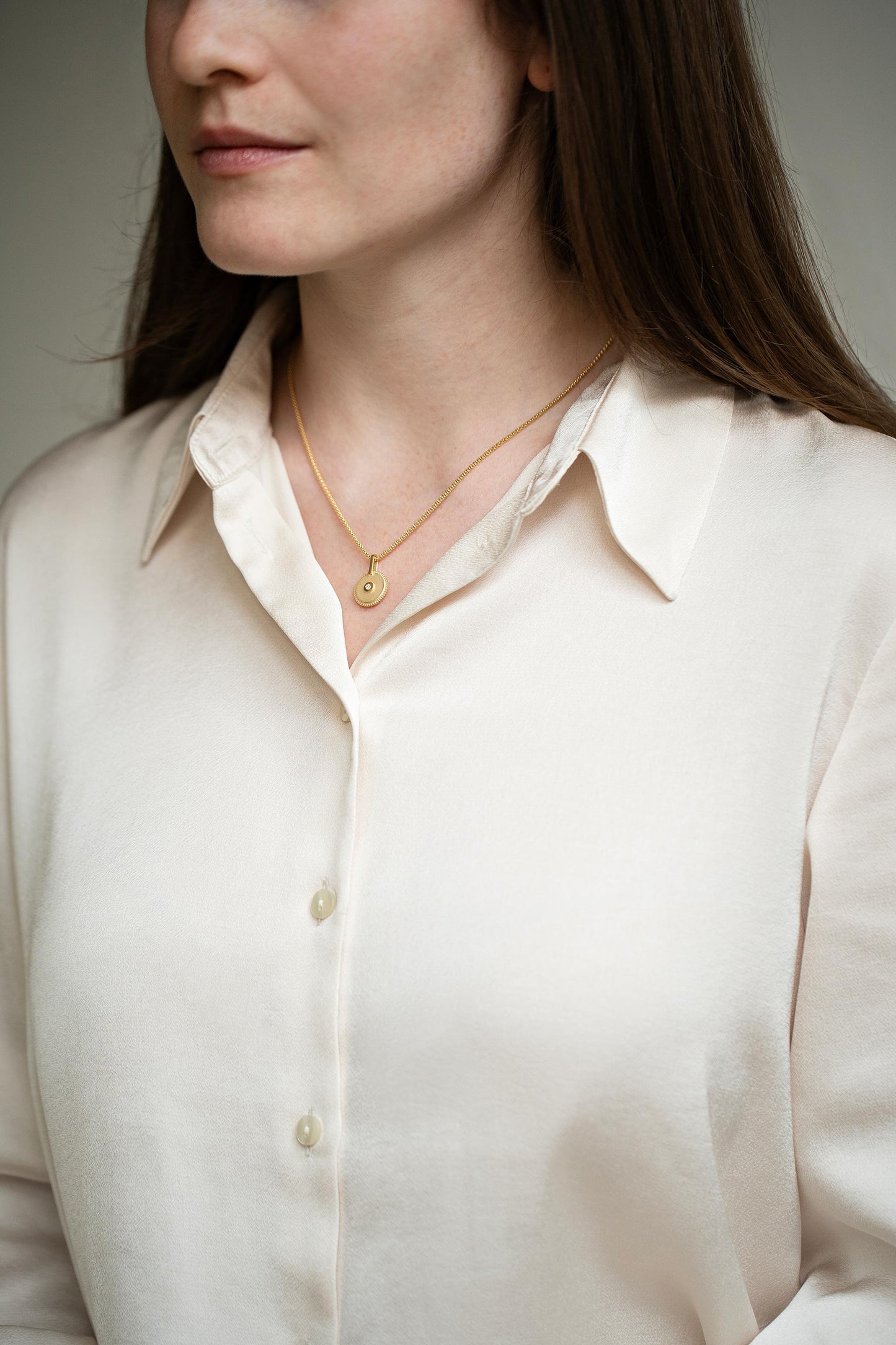 karen – anhänger mit kette