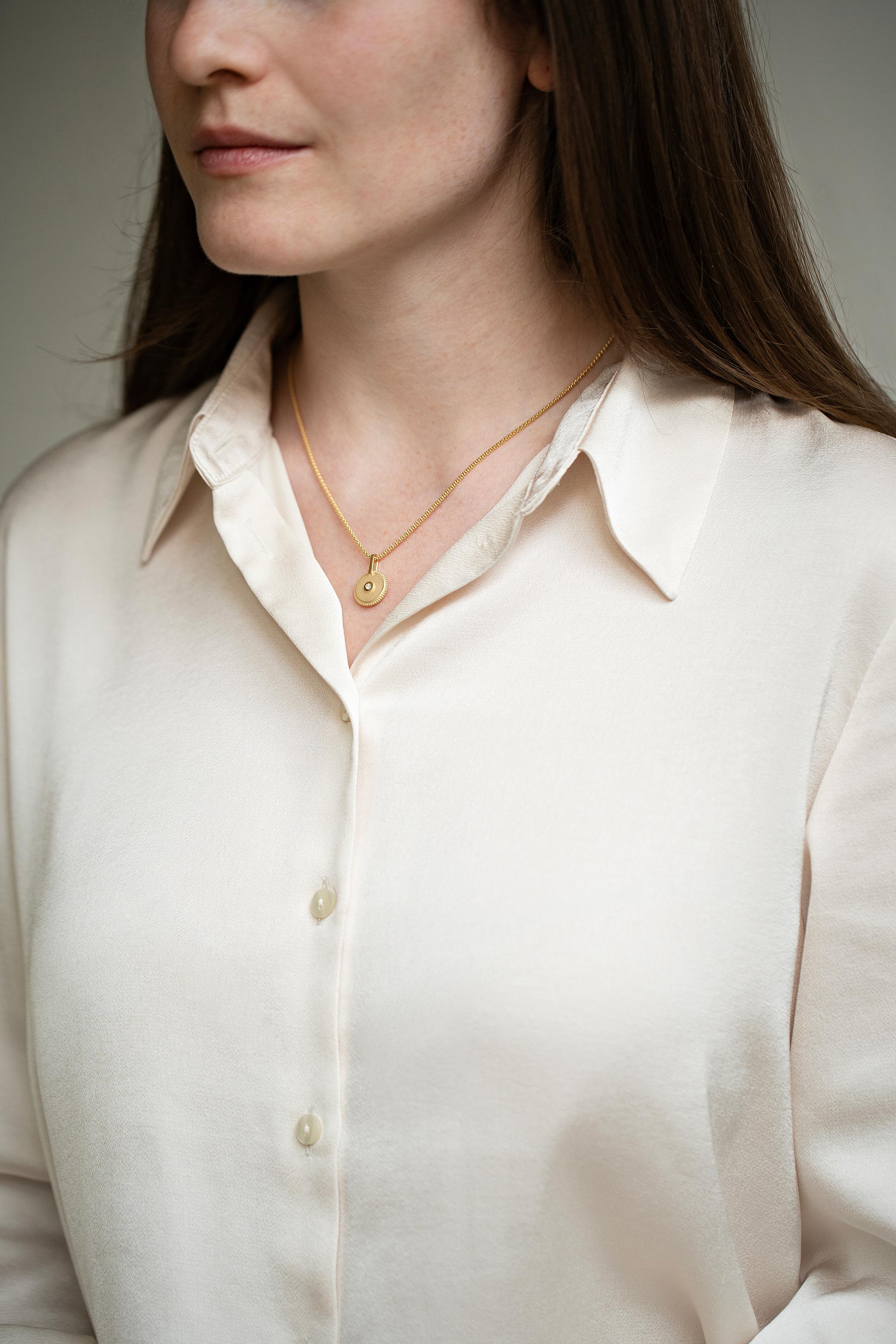 karen – anhänger mit kette