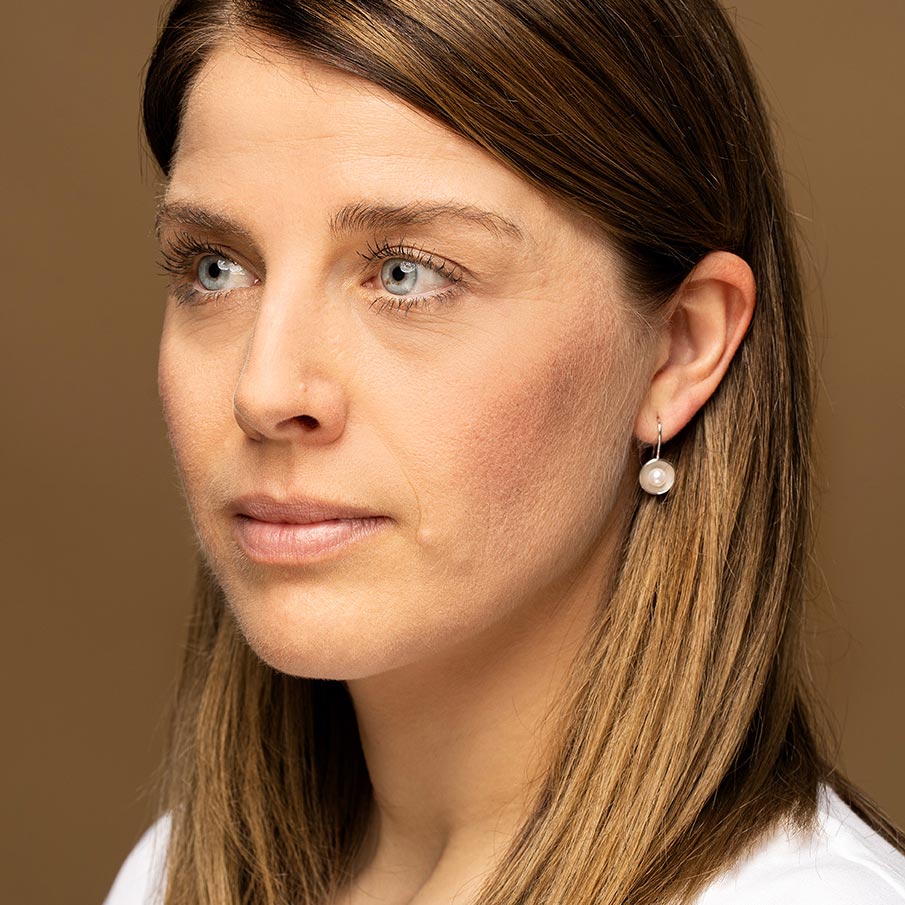 Sister of Pearl – earrings with pearl