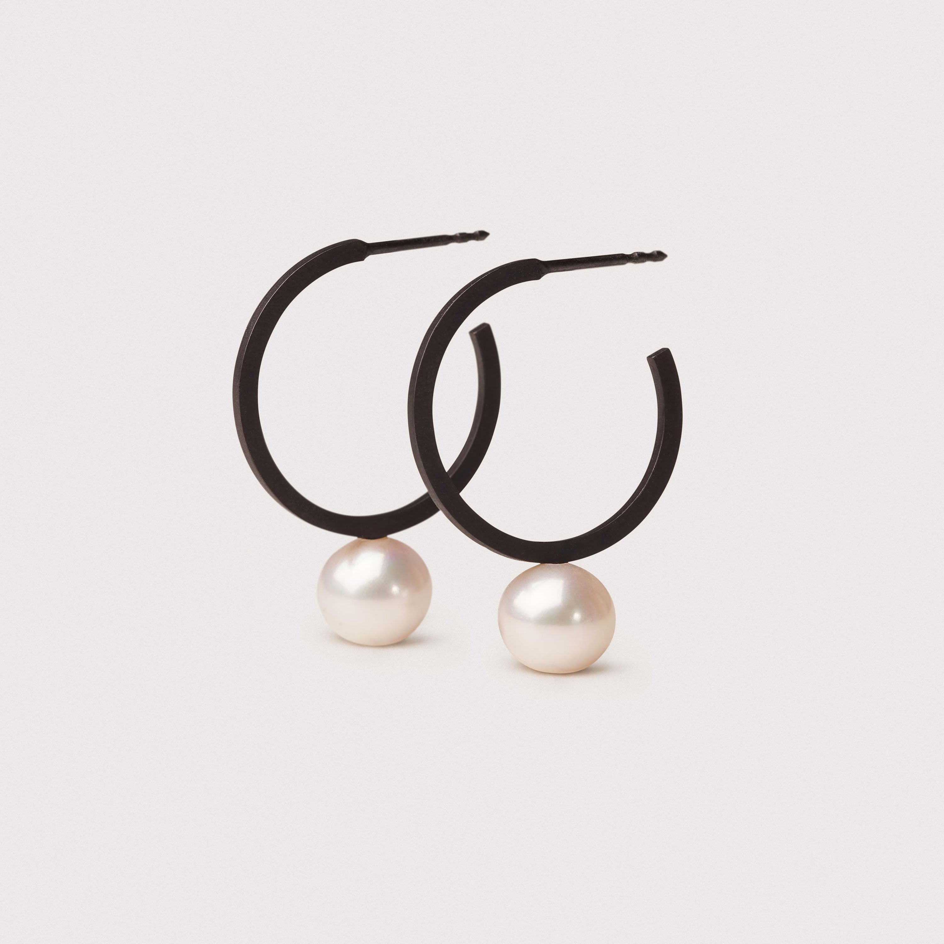 Earrings 295° with pearl