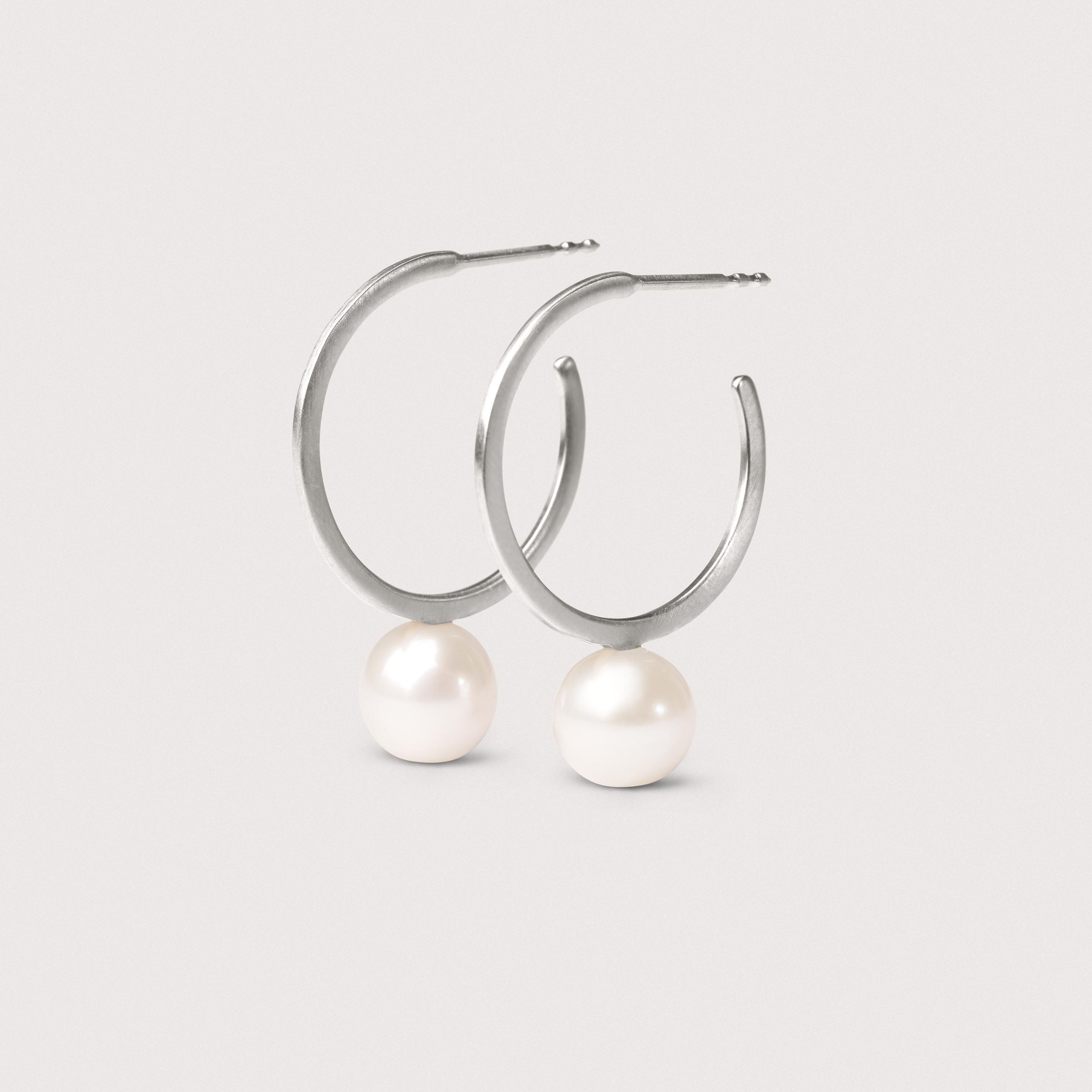 Earrings 295° with pearl