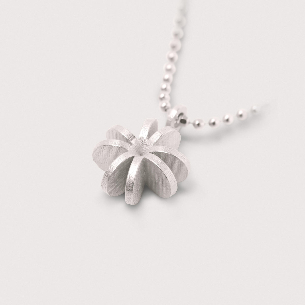 Le Pompon pendant with chain