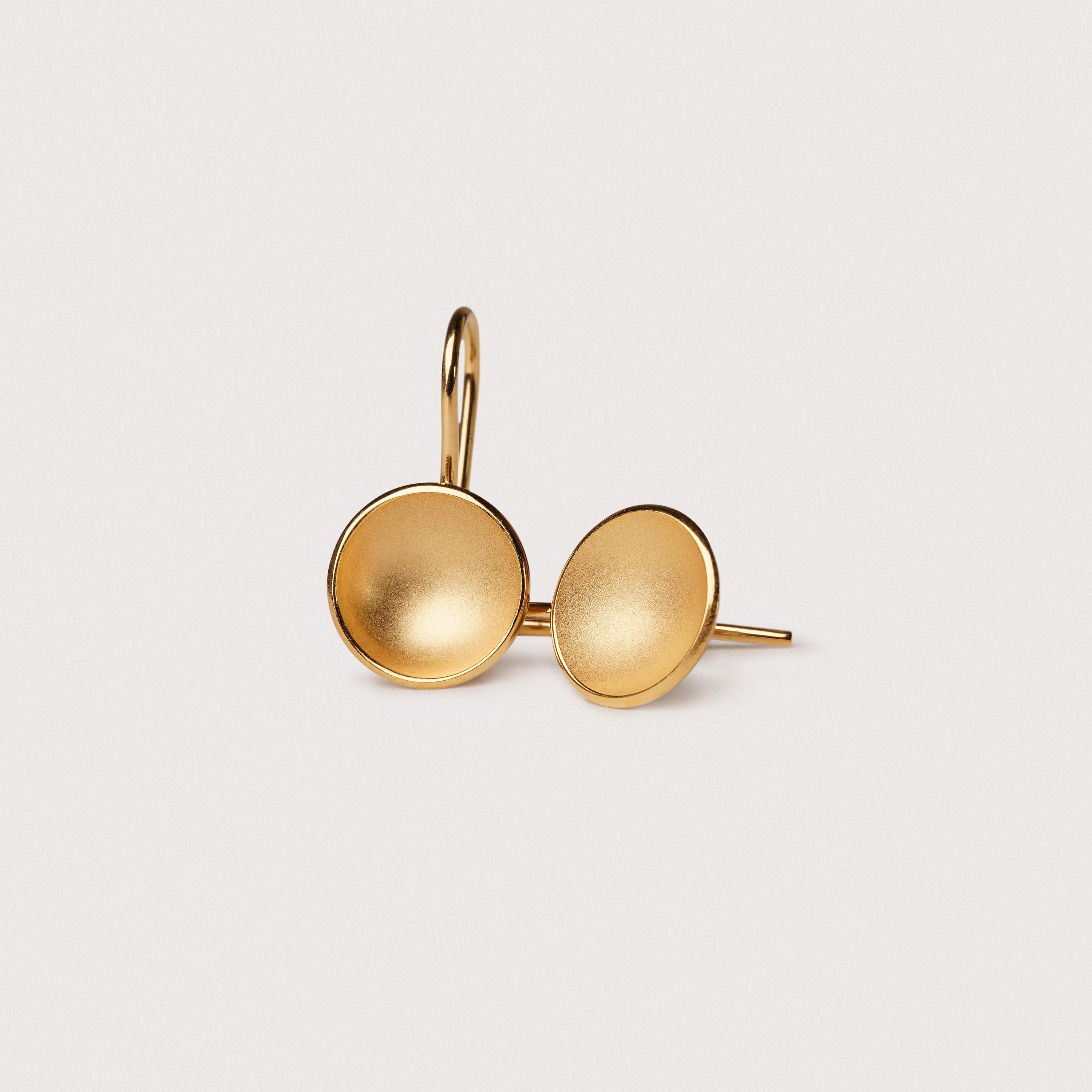 Sister of Pearl – earrings