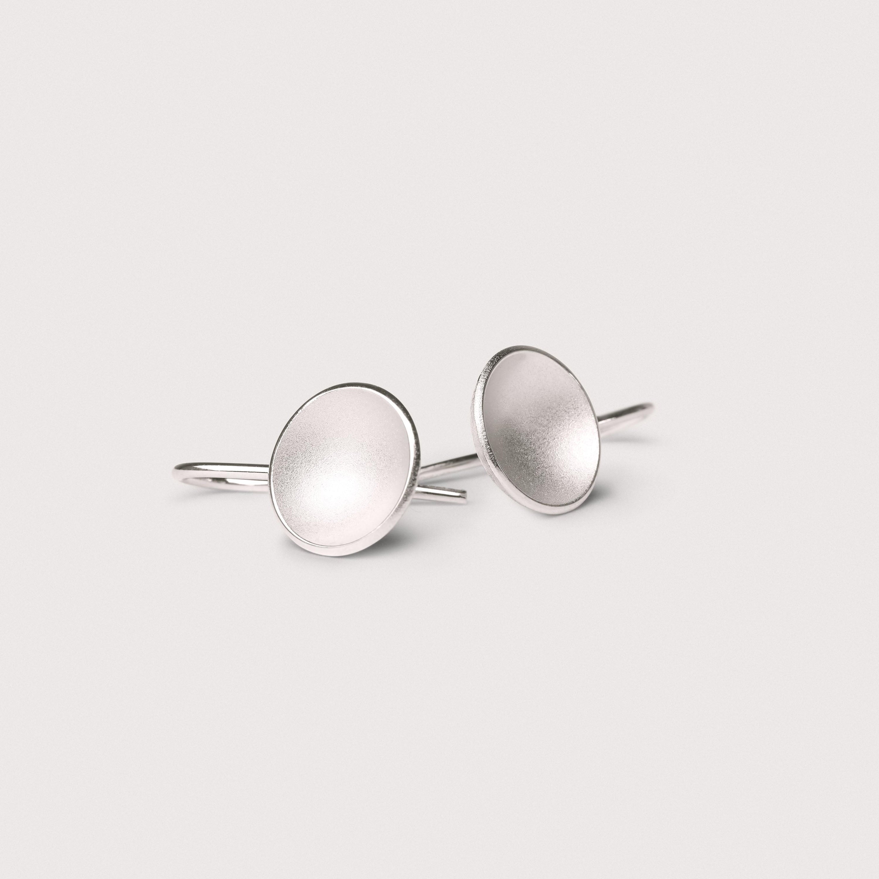 Sister of Pearl – earrings